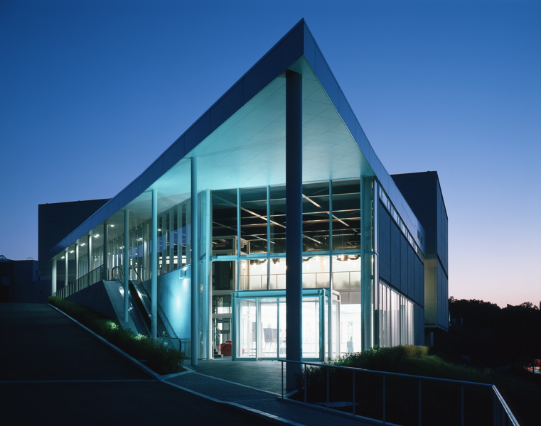 KOBE DESIGN UNIVERSITY,YOSHITAKE HALL 